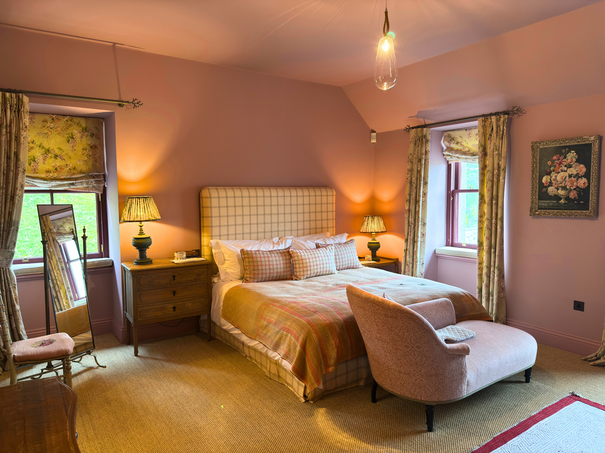 A king-size bedroom in Dalnaspidal Lodge (Ben Alder Estate).