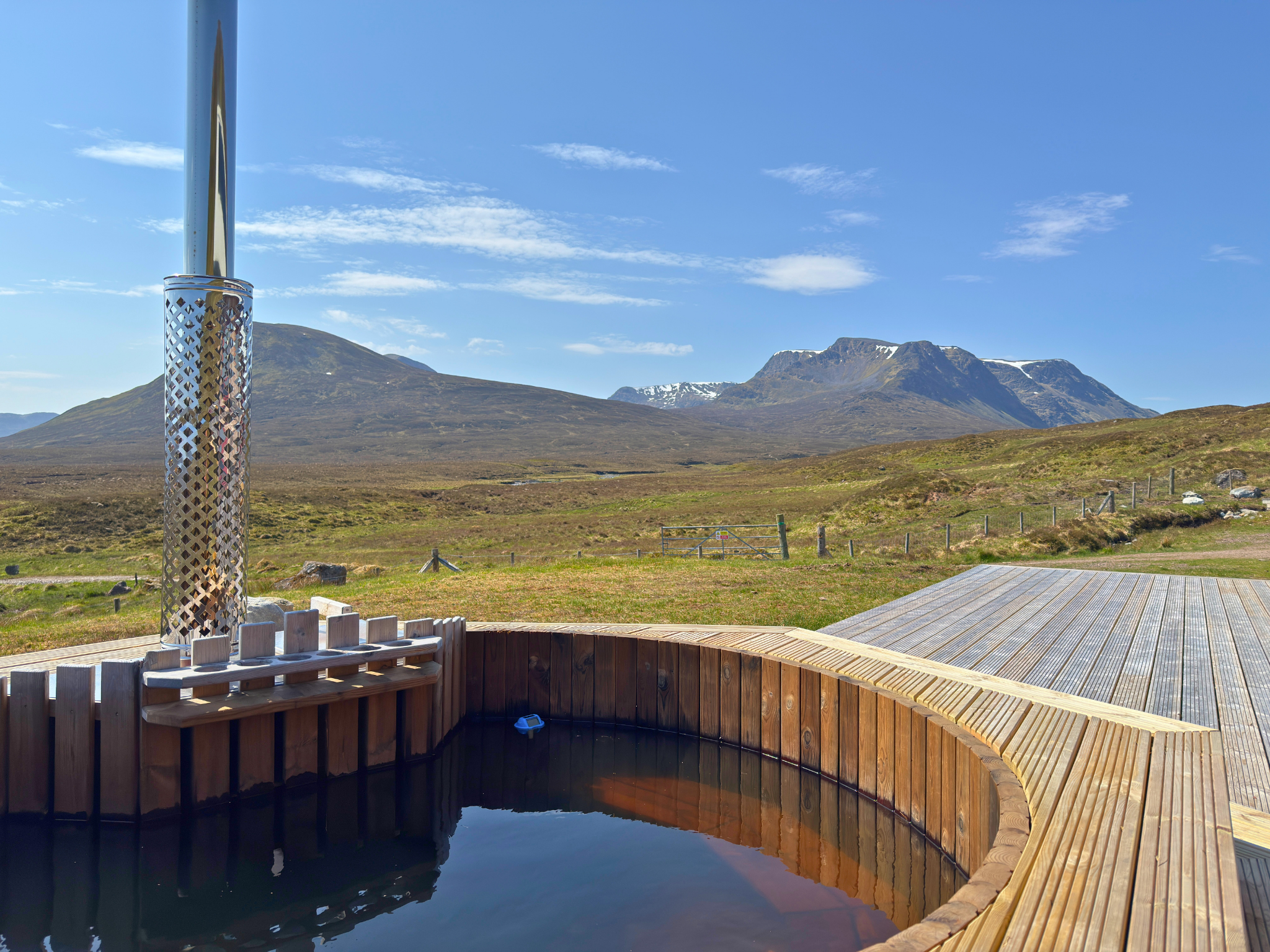 The wood-fired hot tub at Culra Lodge (Ben Alder Estate).