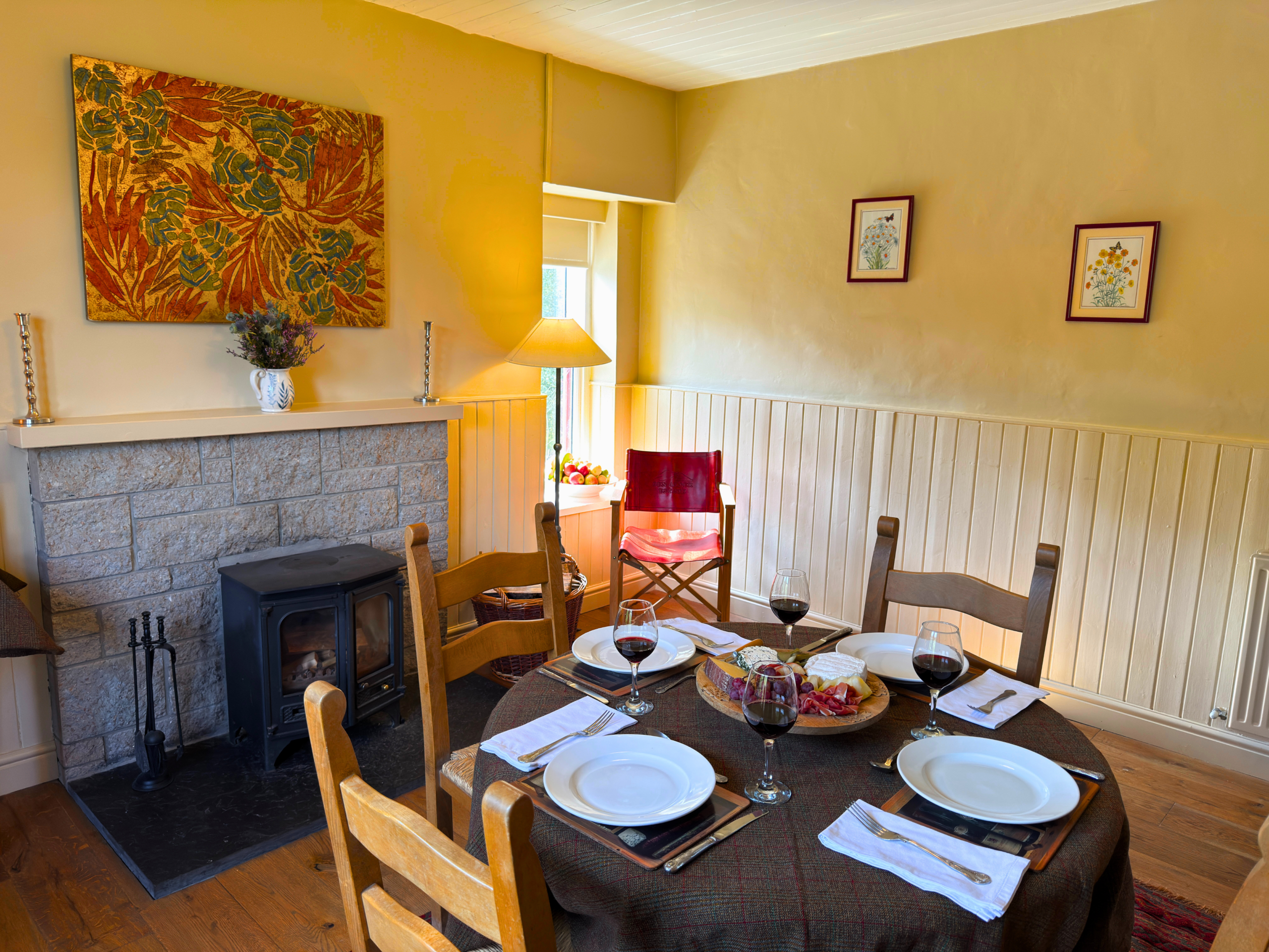 The dining room in Strathmashie Cottage (Ben Alder Estate).